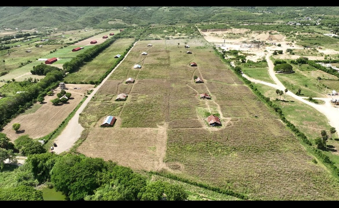 Terreno de 123,000 m² en Villa González, Santiago