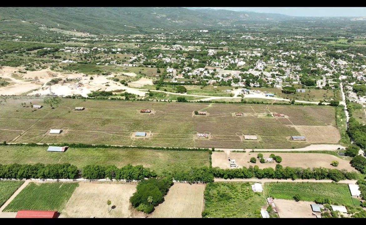Terreno de 123,000 m² en Villa González, Santiago